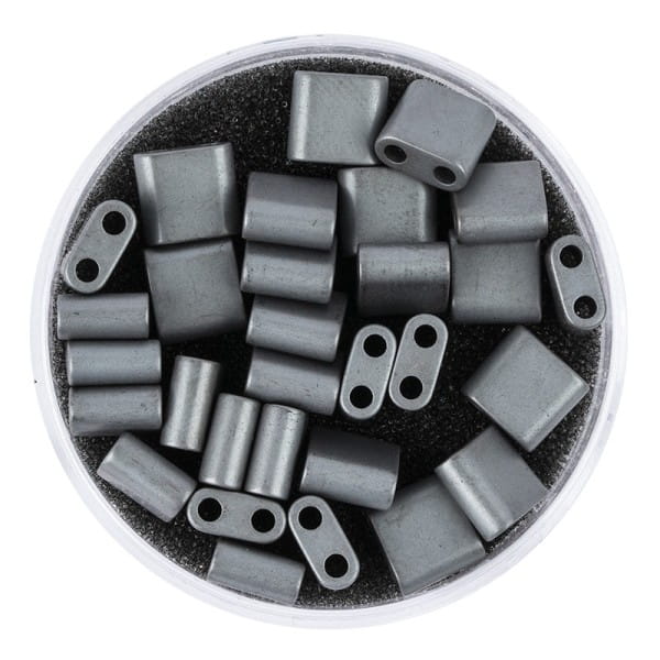 Hämatit-Perlen, Quadrat, 6mm x 6mm x 3mm, matt-anthrazit, 30 Stück
