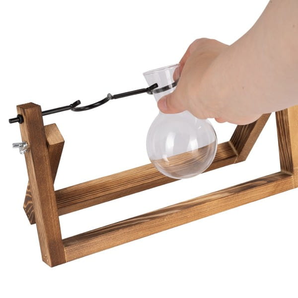 Glas-Vasen im Holzständer, 3 Glas-Vasen: Ø 6,5cm, 10cm hoch, Holzständer: 27cm breit