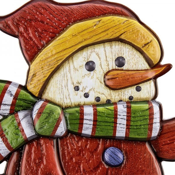 Relief-Sticker in Holzoptik, Schneemann mit Vogelhäuschen, 18cm x 17,5cm